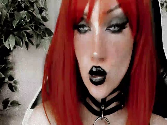 Live sex webcam photo for JuliaWilson #268933899