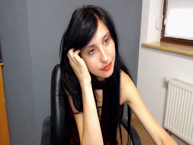 Live sex webcam photo for SnowSpacee #268933857