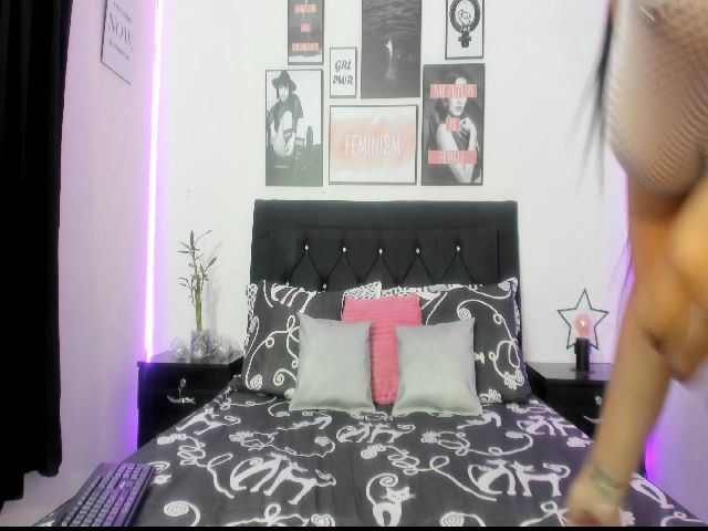 Live sex webcam photo for Morgana_2 #268930254