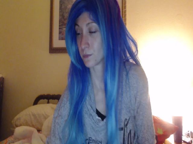 Live sex webcam photo for xKawaiiQueenx #268930034