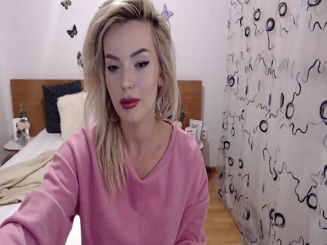 Live sex webcam photo for Cris_Tinne #268935034