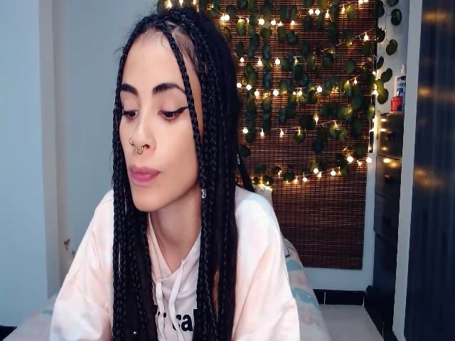 Live sex webcam photo for Luna__sparkly #268944909