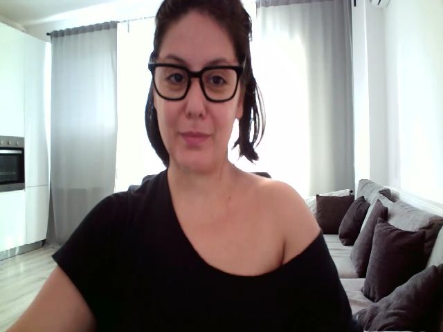 Live sex webcam photo for SILKYWOMAN #268938752