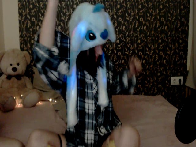 Live sex webcam photo for Meowny #268943985