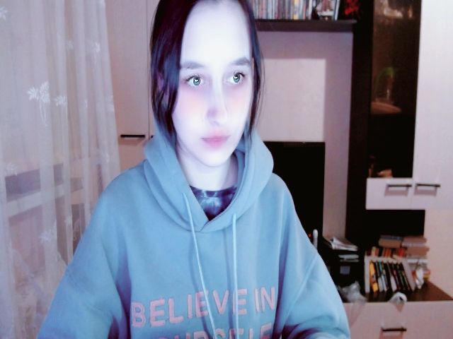 Live sex webcam photo for LanaMillie #268944017