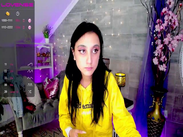 Live sex webcam photo for Marianna____ #268943307