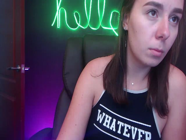 Live sex webcam photo for DinaD #268940575