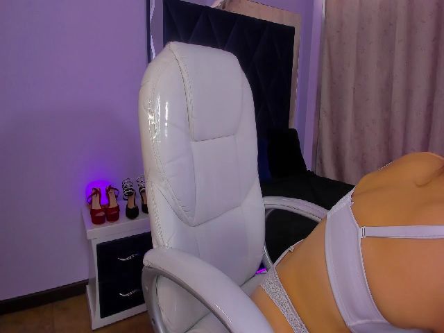 Live sex webcam photo for Marshal_k #268937448