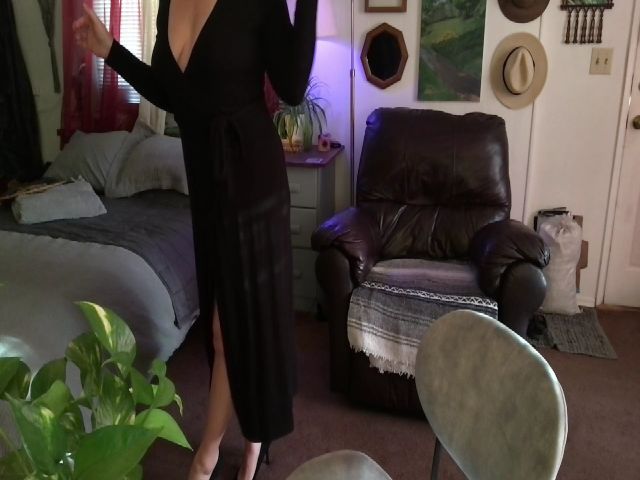 Live sex webcam photo for RadRosie #268927939