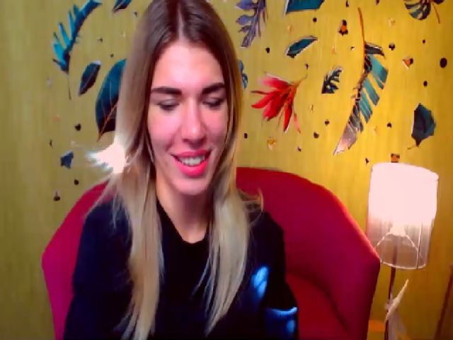 Live sex webcam photo for Sendy_White #268932614