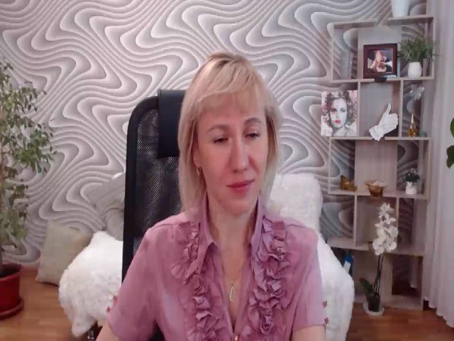 Live sex webcam photo for SvenIsolde #268943749