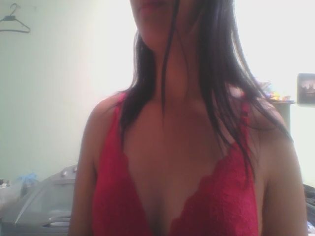 Live sex webcam photo for Madalinekroft #268942016