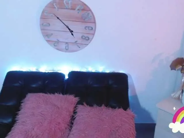Live sex webcam photo for Rebecacute #268941697