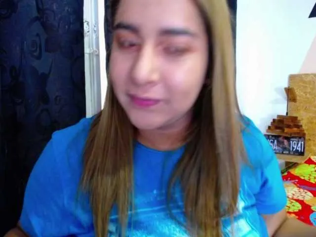 Live sex webcam photo for MelaniRice #268936478