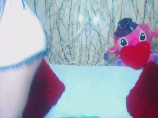 Live sex webcam photo for Hellen_Exotic #268944756