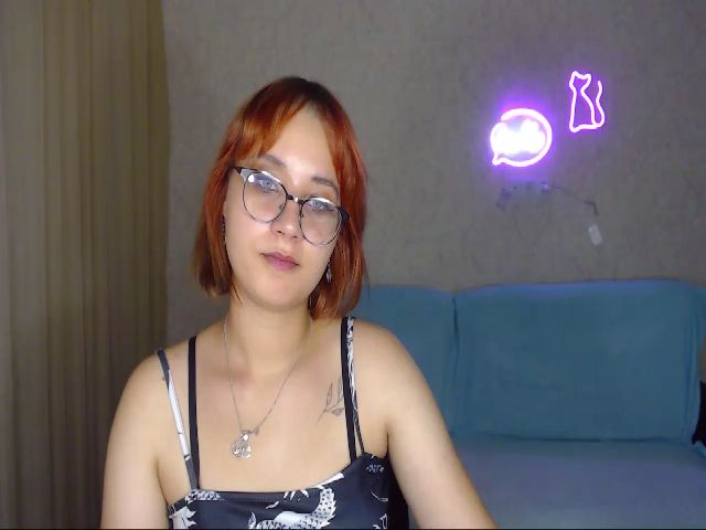 Live sex webcam photo for Star_Laura #268939230
