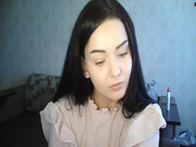 Live sex webcam photo for Monalisss #268933206