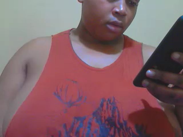 Live sex webcam photo for Longlove2 #268939094