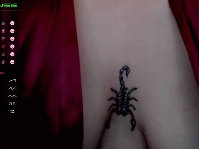 Live sex webcam photo for LilithMystic #268951802