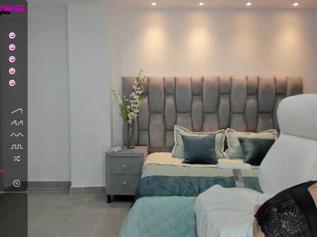 Live sex webcam photo for LexieBrooke #268946146