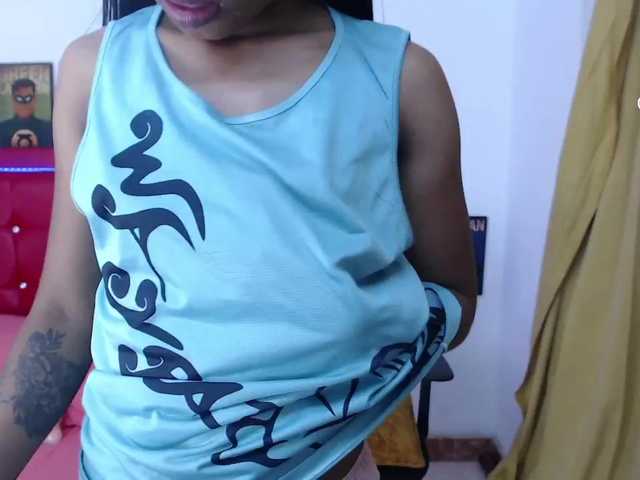 Live sex webcam photo for katrina-sex69 #268962175