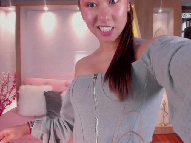 Live sex webcam photo for Sadashi1 #268962331