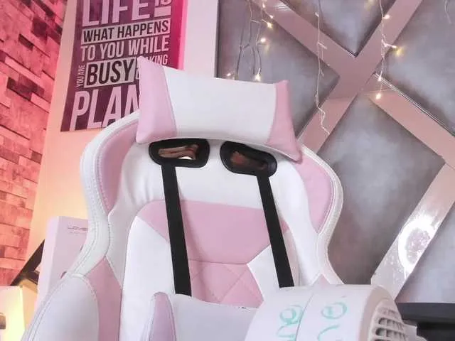 Live sex webcam photo for Catalina-jade #268951974