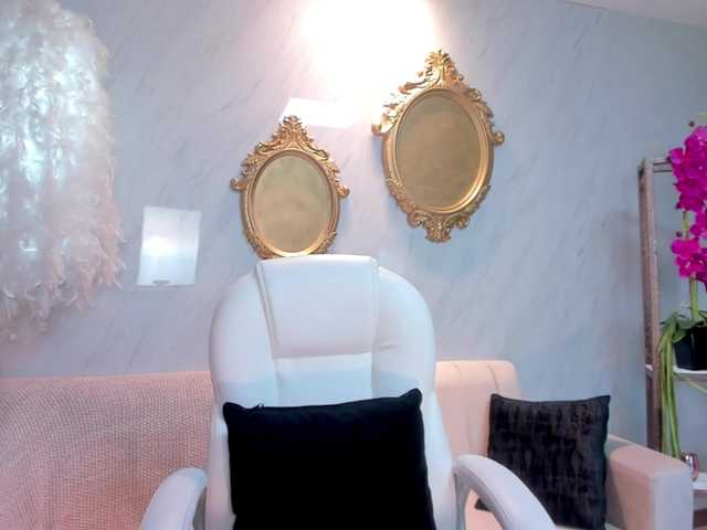 Live sex webcam photo for LannaSummer #268956276