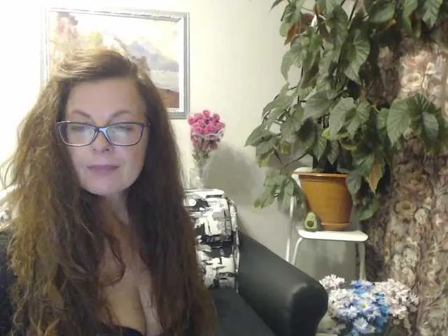 Live sex webcam photo for HelenBerg #268945841