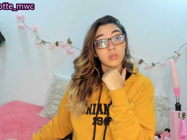 Live sex webcam photo for Charlotte-mwc #268951805