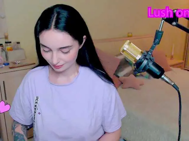 Live sex webcam photo for pinkiepie1997 #268945880
