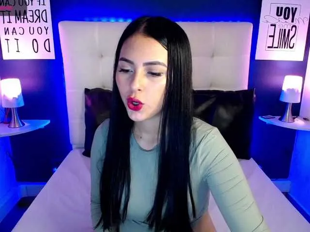 Live sex webcam photo for ZoeBolton #268955963