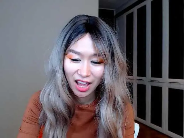 Live sex webcam photo for LiuSeon #268956350