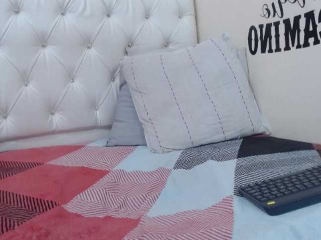 Live sex webcam photo for AdeleMilf #288007723