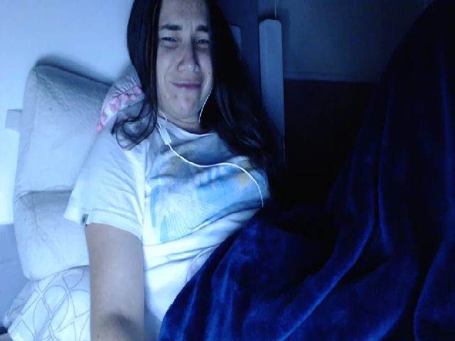 Live sex webcam photo for Joanne7 #268948799