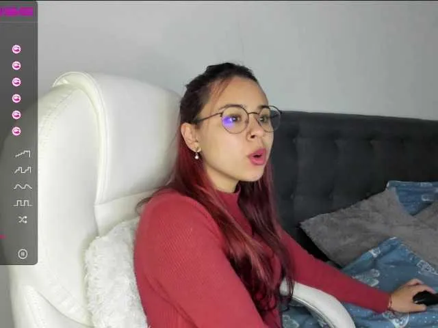 Live sex webcam photo for AshelyGirl #268951979