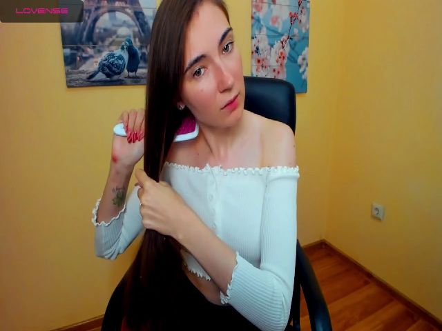 Live sex webcam photo for Sweetty_angel #268949117