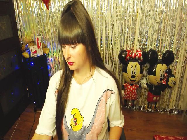 Live sex webcam photo for x_MissMia_x #268954121