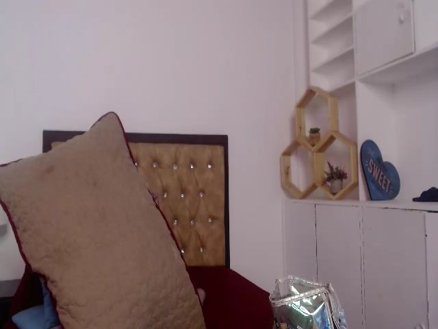 Live sex webcam photo for Manelik_benz #268964691