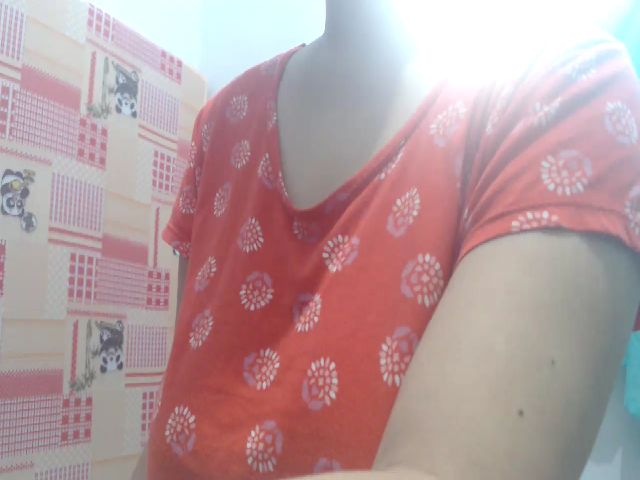 Live sex webcam photo for HotpukiLuver #268966198