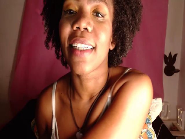 Live sex webcam photo for Aislinnfire #268948914