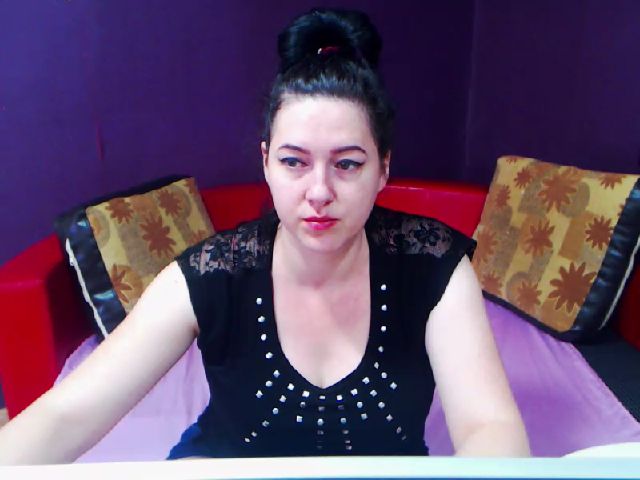 Live sex webcam photo for SlaveMeRubyX #268950318