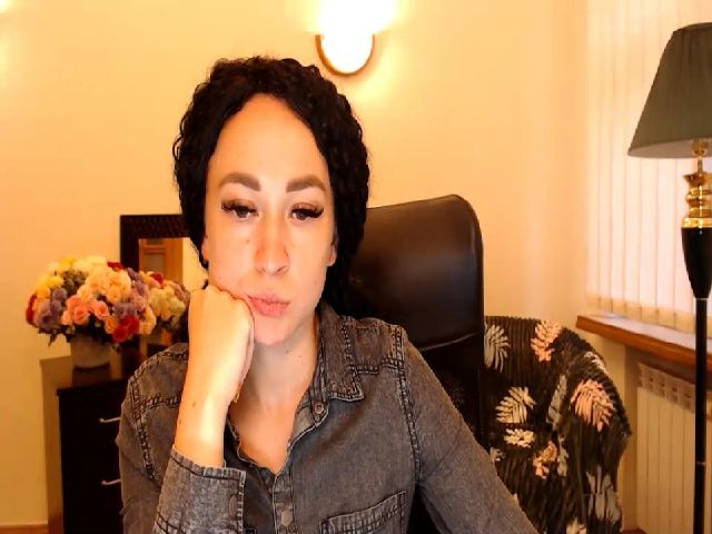 Live sex webcam photo for Space_Girly #268958245