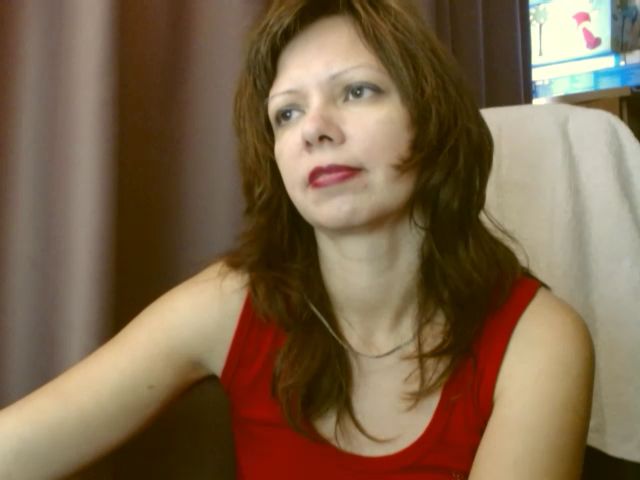 Live sex webcam photo for PrettyHairyxx #268952577