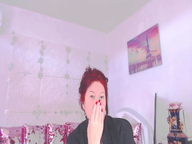 Live sex webcam photo for Deluxek #268953387