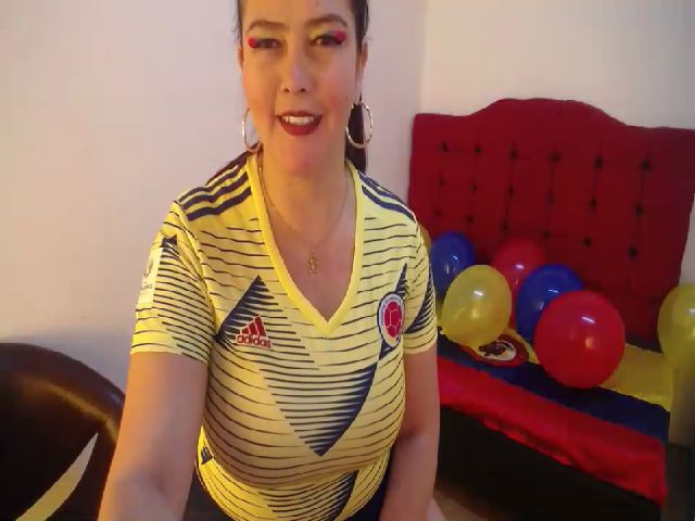 Live sex webcam photo for Britafox #268958198