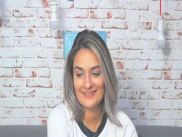 Live sex webcam photo for SecretAmber #268959409