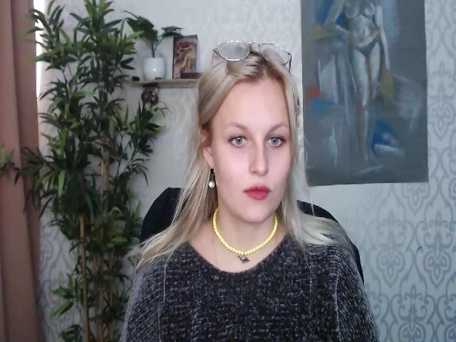 Live sex webcam photo for Dorina_xX #268953941