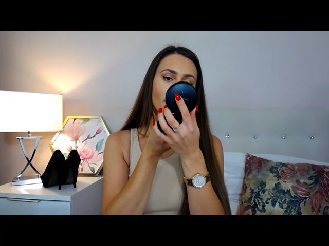 Live sex webcam photo for CharlotteLOV #268953267