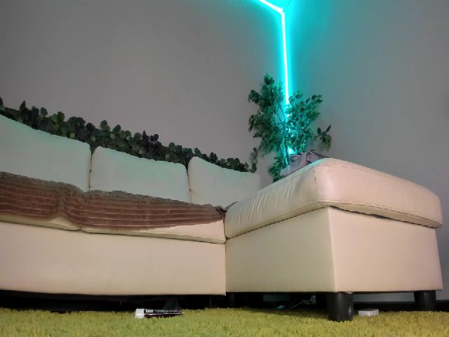 Live sex webcam photo for Littlewetgirl #268958767